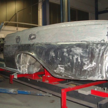 Restaurierung von Mercedes Benz Heckflossen (W108 - W111)